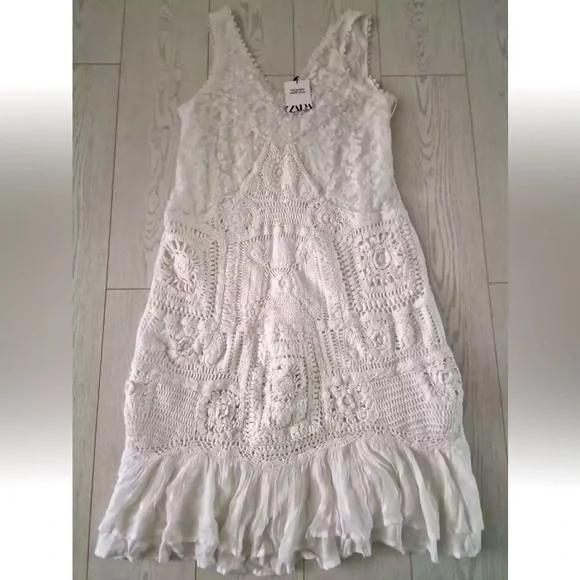 ZARA WHITE CONTRAST CROCHET KNIT MIDI DRESS Ruffled Hem $169 - Picture 7 of 8
